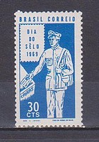 Postás /stamp/